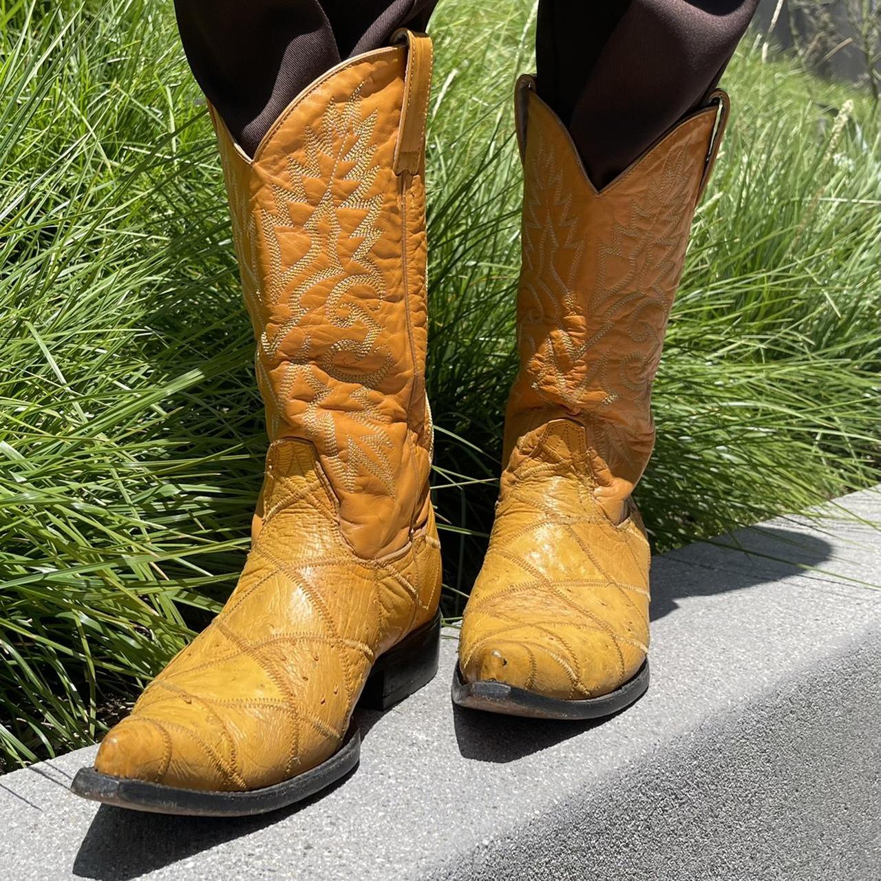 VINTAGE BURNT YELLOW COWBOY BOOT